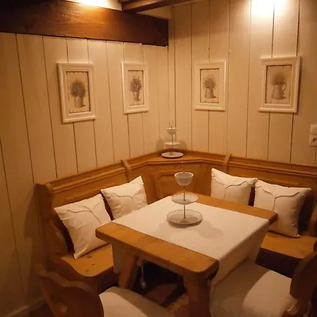 Vier Jahreszeiten Idyll Appartement *