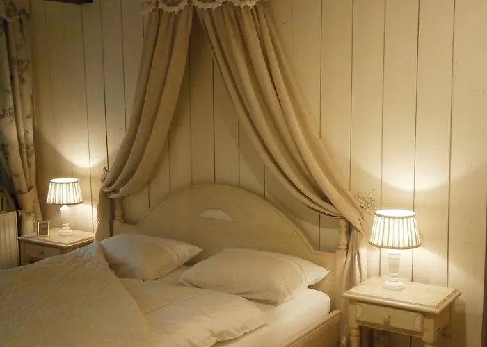 Vier Jahreszeiten Idyll *